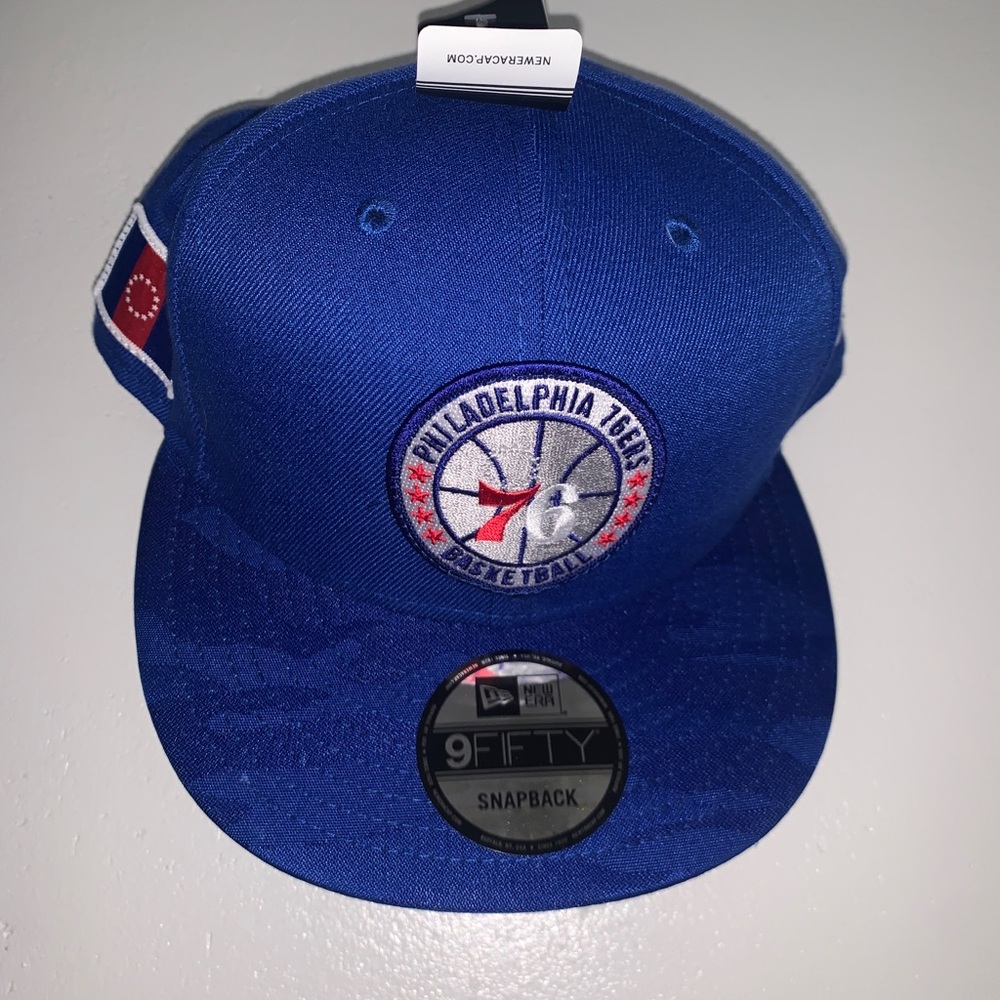 NWT Philadelphia 76ers New Era Mens Blue 2018 Tip Off 59FIFTY Snap Back Hat